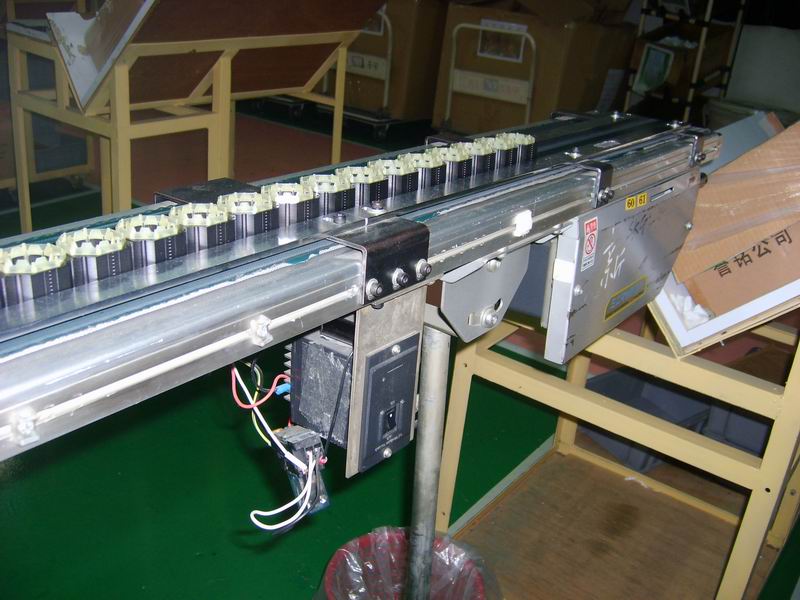 带导向板输送带